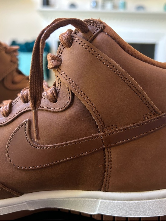 NIKE Dunk High Premium Pecan Leather Sneakers - Picture 11 of 11